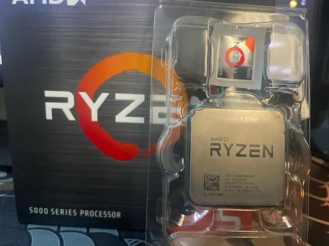 Processador AMD Ryzen 7 2700 (8 Cores / 16 Threads) - Usado