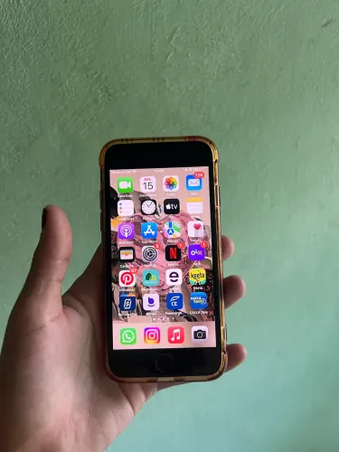 iPhone 8, 64GB