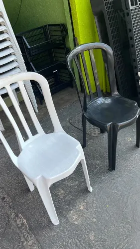 Cadeira De Plástico Bistrô TEDRAS 