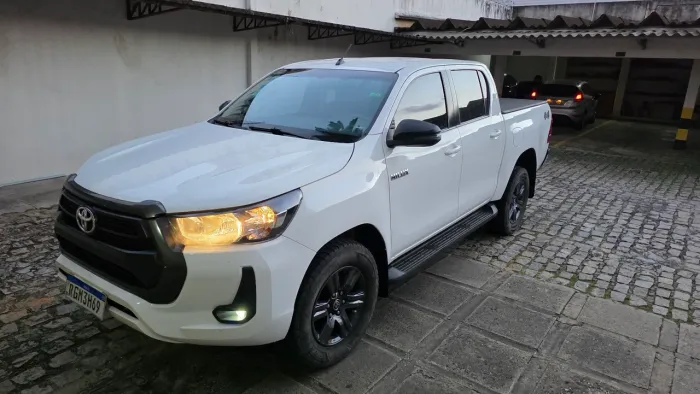 Toyota Hilux CD SR 4X4 2.8 TDI Diesel Aut. 2022