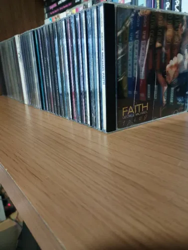 Cds Vários generos, em Oferta 3.00 cada, só vendo lote