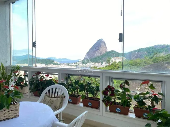 APARTAMENTO NO FLAMENGO COM 5 QUARTOS SENDO 4 SUÍTES E VAGA DE GARAGEM