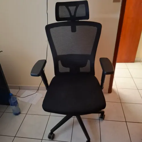 Cadeira de Escritório Comfy New Stance Plus Tela Mesh Preta