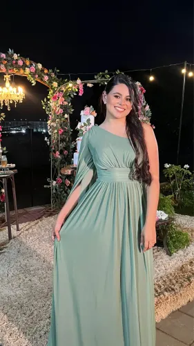 Vestido de festa verde oliva