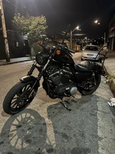Harley Davidson 883 2015