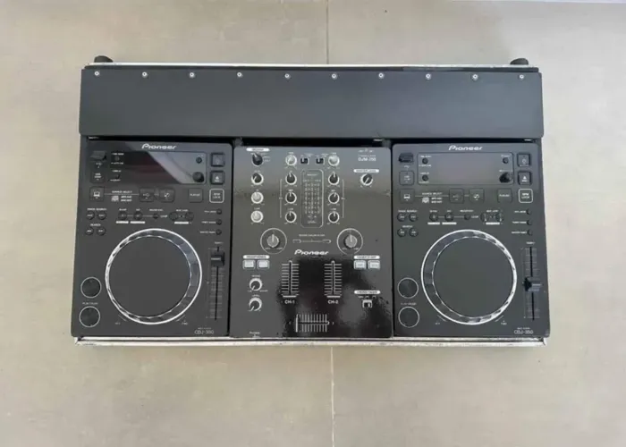 Equipamento Pioneer DJ 2 Cdj 350 1 Djm 250 1 case 