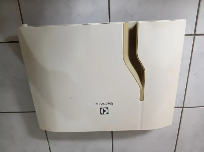 Porta congelador Geladeira Electrolux Cycle Defrost 260L Branca DC35A
