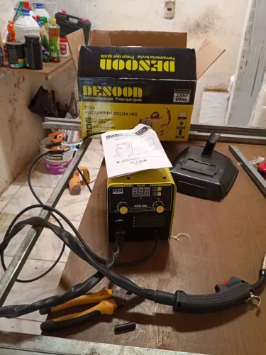 Vendo máquina de solda mig 120 a