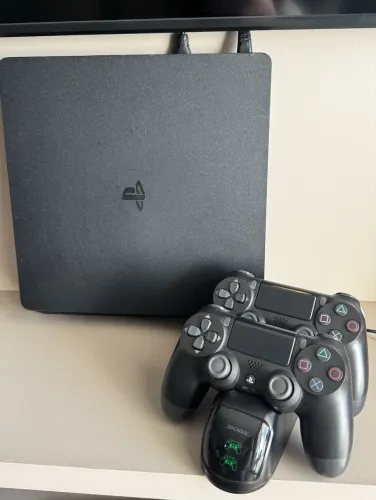 PlayStation 4 PS4 Slim 500GB
