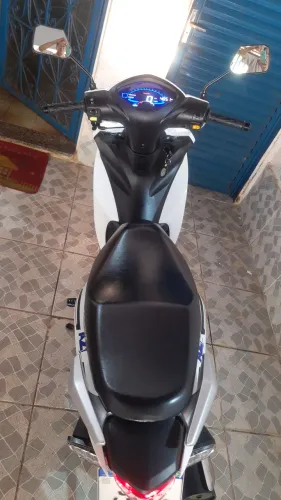 AVELOZ AZ1 50 CC / 05 % DESC NO PIX