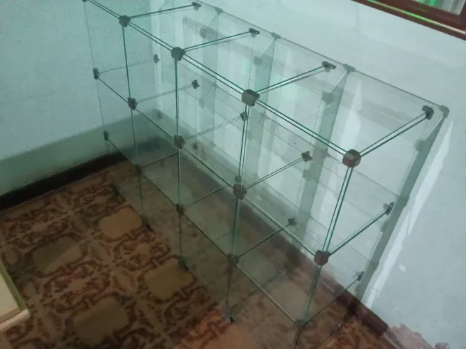 Balcão de vidro modulados com 12 espaços ,Em perfeito estado