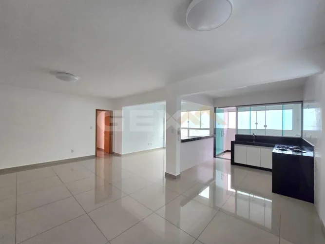 Apartamento à Venda com 03 Quartos no Centro de Divinópolis MG.