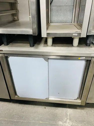 Gabinete 02 portas de correr inox
