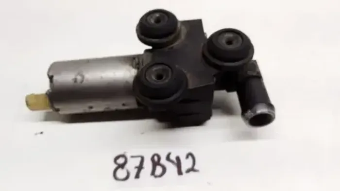 Bomba De Água Auxiliar Bmw 320 2008