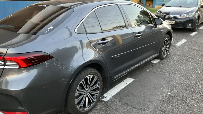 Toyota Corolla Altis Prem. Hybrid 1.8 Flex AUT 2023