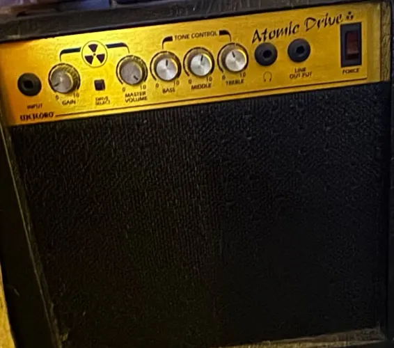 Amplificador Meteoro Atomic Drive 15w Excelente Estado (Usado)