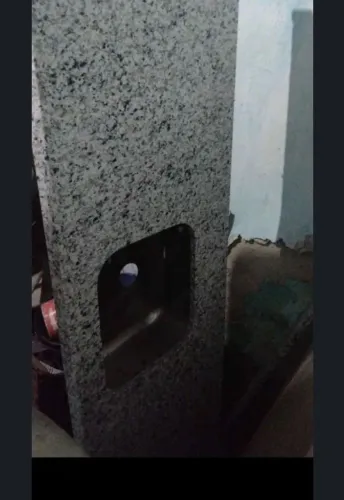 Pia em granito, com gabinete de aço