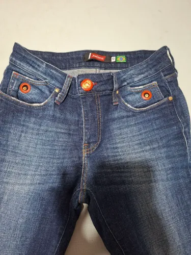 Vendo calça jeans feminina Jean Darrot Tam 42 seminova