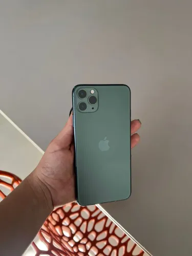 iPhone 11 64GB ? R$ 1.000,00 Aparelho funcionando perfeitamente.