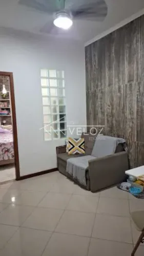 Kitnet/Conjugado - / Residencial / Centro
