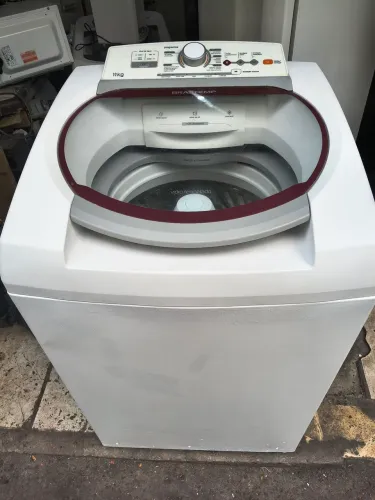 Máquina de lavar roupas Brastemp 11kg