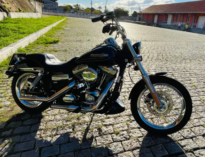 Harley-davidon Dyna super glide