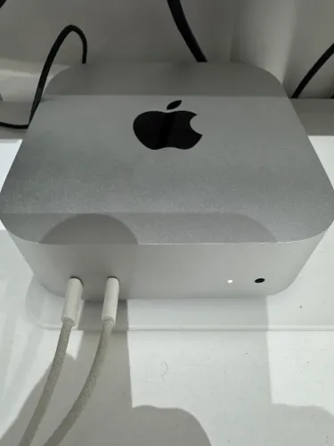 Mac mini M4 16 GB / 256 GB ? Garantia até novembro de 2026