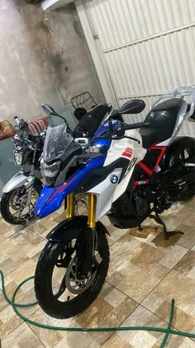 Moto zera 16 mil km, muito nova pra andar 