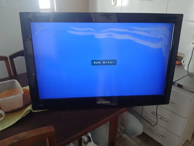 Televisão usar assim ou arrumar 100reais
