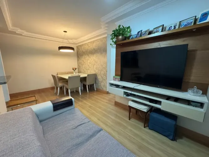 Apartamento de 3 Quartos à Venda na Praia das Gaivotas 80 m² | Sol da Manhã | Andar Alto