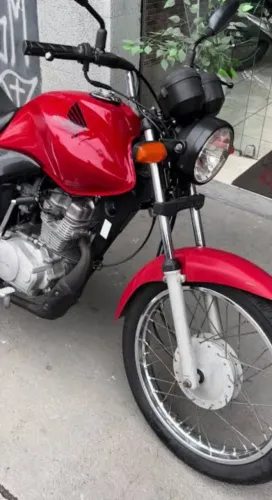 Fan 2011 9 mil faço rolo ou bros ou lander obs roda da moto esta com as roda de liga leve