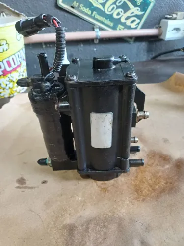 Caixa de vapor evinrude etec 150hp