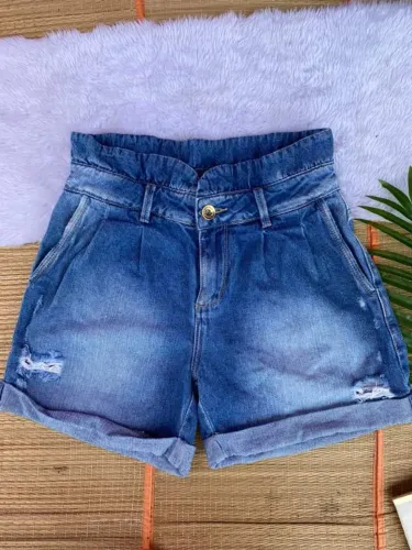Shorts estilo bermuda clochard 