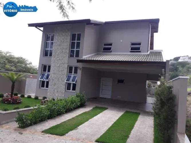 Casa á venda no Altos de São Roque!