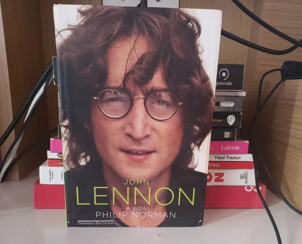 Livro John Lennon A Vida- Philips Norman 