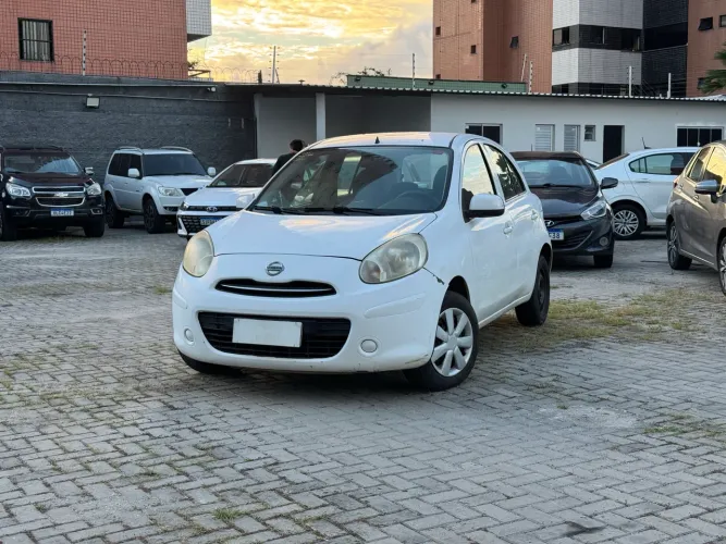 Nissan March S 1.0 16V Flex Fuel 5P 2012