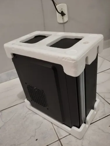 Gabinete BRX usado muito novo
