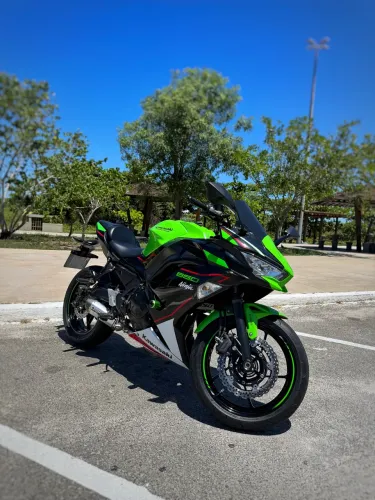 Kawasaki Ninja 650 - Perfeita | Baixo KM | Extremamente Conservada (Aceito Troca)