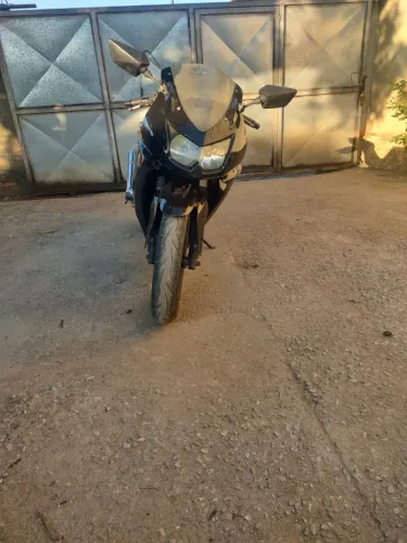 Vendo Moto Kawasaki 250