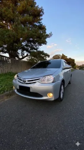 Toyota Etios XLS Sedan 1.5 Flex 16V 4P Mec. 2015