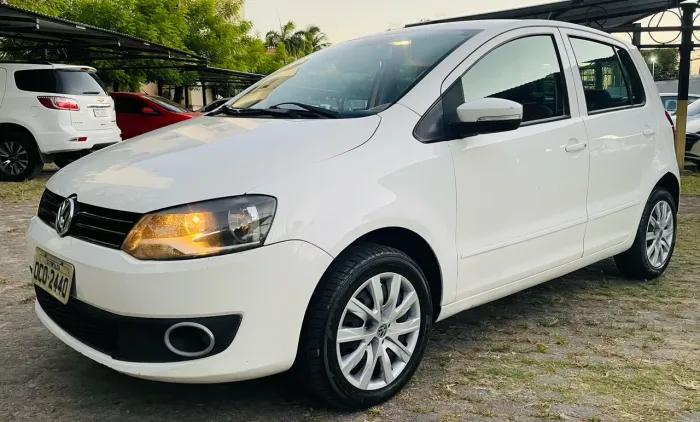 Volkswagen Fox 1.0 MI Total Flex 8V 5P 2012
