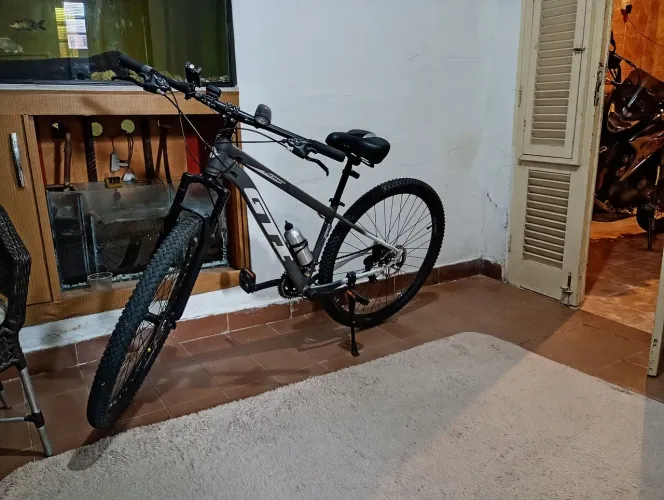 Bike GTI - R$900.