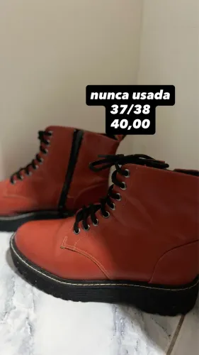 bota semi nova