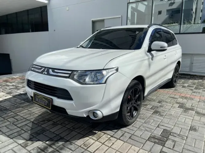 Mitsubishi Outlander 2.0 16V 160cv Aut. 2015