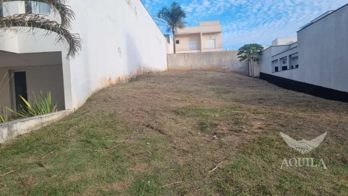 TERRENO COM 300 m² NO CONDOMÍNIO VILLAGIO MILANO - WANEL VILLE - SOROCABA/SP