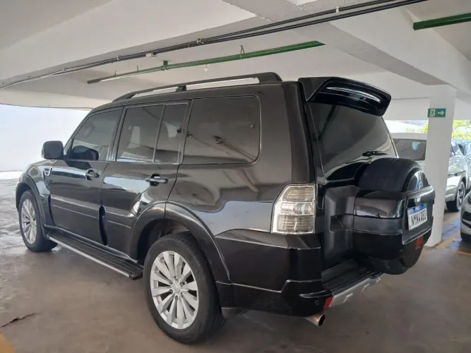 Mitsubishi Pajero HPE Full 3.2 4X4 T.i.dies. 5P AUT 2011