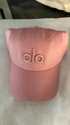 BONÉ ALO ROSA VINTAGE