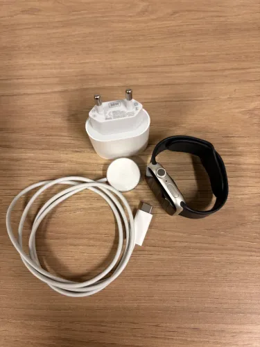 Apple Watch Série 8 GPS - Bateria 99% 