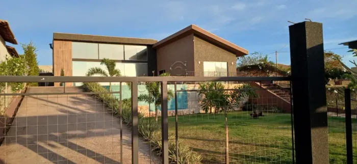 Casa mobiliada à venda, 3 quartos, 250m2 construção, Condomínio Terras da Barra, Mendonça/