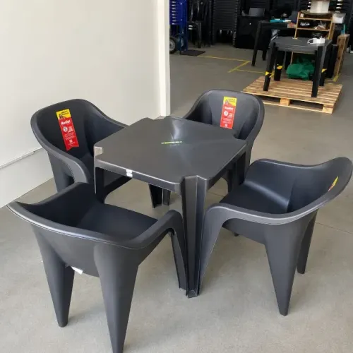 KIT COM 1 MESA + 4  POLTRONA RESIST 200KG NOVA 